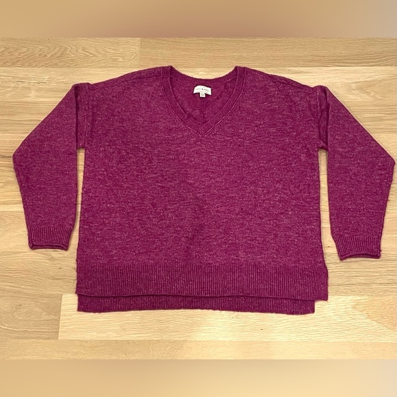 Lucky Brand Sweaters - Lucky Brand Fuchsia V-neck Sweater Small Petite